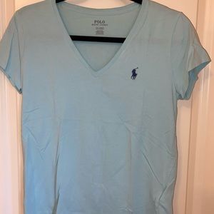 Classic fitted V-neck tee